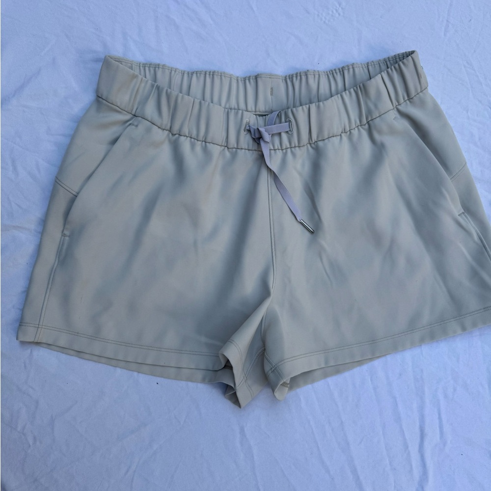 lululemon athletica Light Gray Elastic-Waist Athletic Shorts